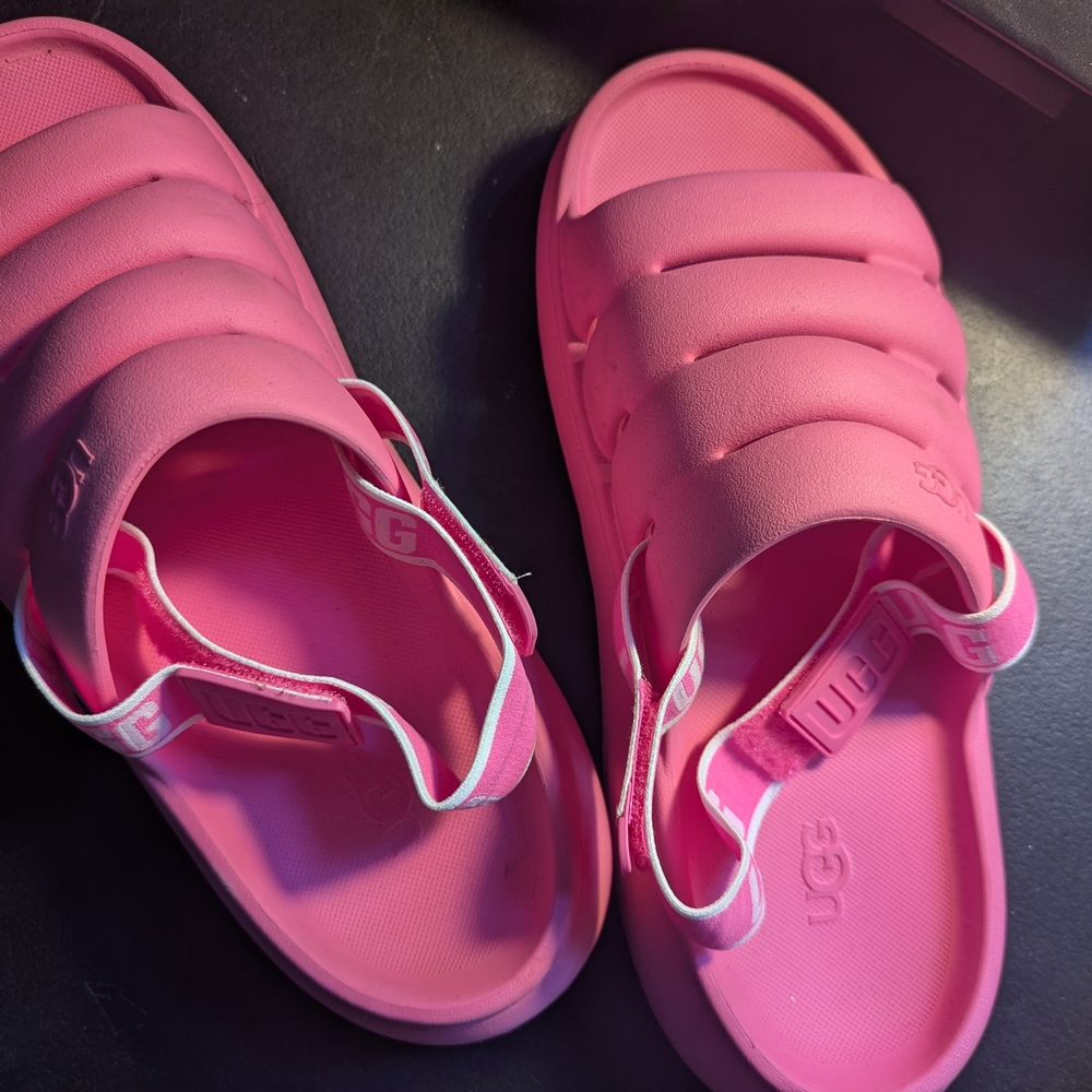 UGG Vibrant Pink Slide Sandals